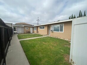 4164 Howard Ave, Unit 4164 in Los Alamitos, CA - Building Photo - Building Photo