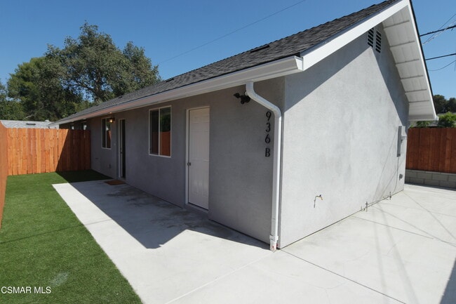 property at 936 Calle Pensamiento
