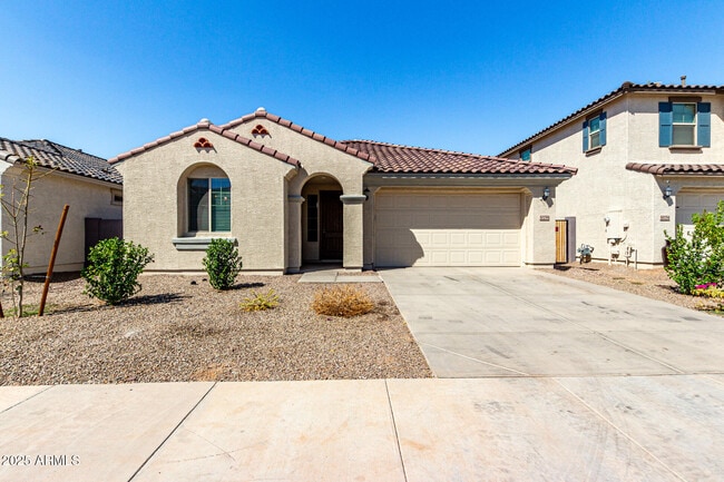 property at 10258 W Piccadilly Rd