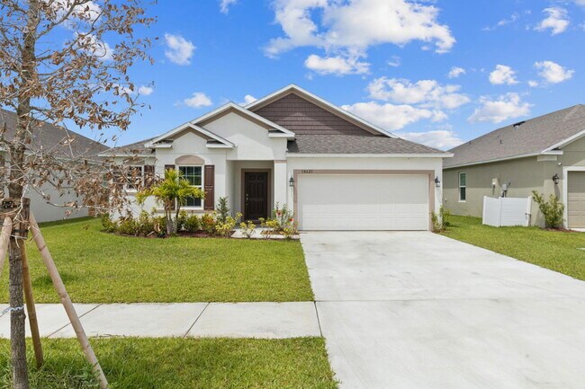 10621 SW Vasari Way in Port St. Lucie, FL - Building Photo - Building Photo