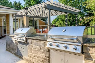 Northwoods Apartments in Worthington, OH - Building Photo - Building Photo