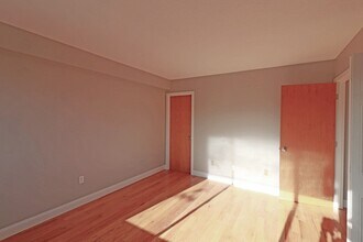 1805 Beacon St, Unit 304## in Brookline, MA - Building Photo - Building Photo