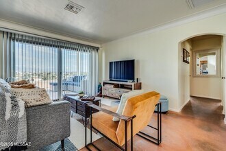 40 N Bella Vista Dr in Tucson, AZ - Building Photo - Building Photo