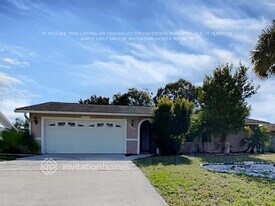 1375 Guinevere Dr in Casselberry, FL - Building Photo