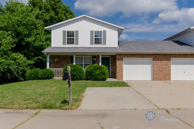 property at 820 Plankway Dr