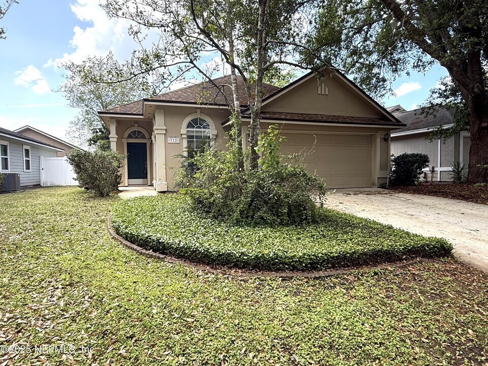 712 Putters Green Way S in Jacksonville, FL - Building Photo