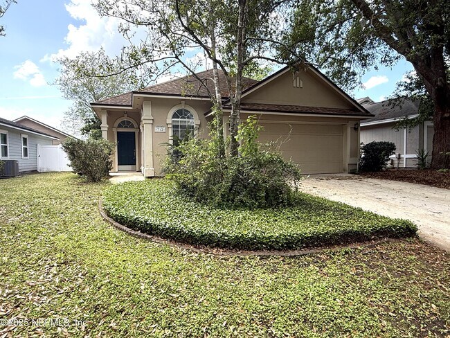 property at 712 Putters Green Way S