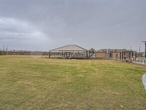 336 Larksong Ave in Whitney, NV - Building Photo - Building Photo