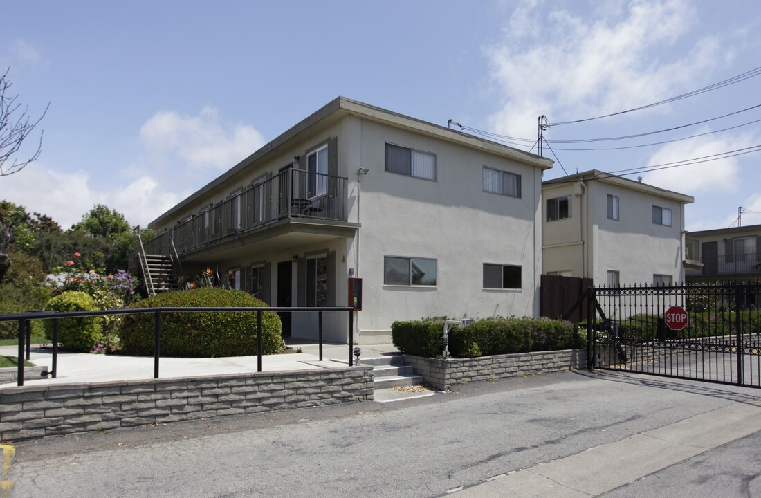 Victoria Manor Apartments in Costa Mesa, CA - Foto de edificio