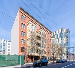 Fields Crossing in Hoboken, NJ - Foto de edificio - Building Photo