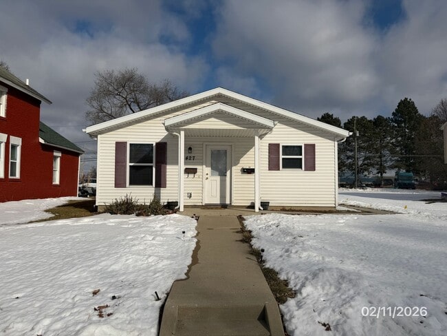 property at 427 E Masterson Ave