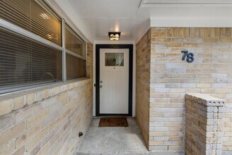 78 Deerfoot Ct in The Woodlands, TX - Building Photo - Building Photo