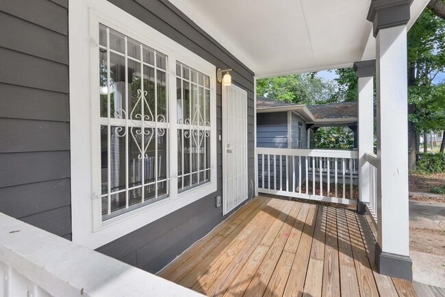 1099 Smith St SW in Atlanta, GA - Building Photo - Building Photo