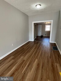 2606 E Oliver St photo'