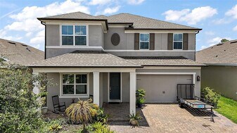 9153 Carmela Ave in Davenport, FL - Building Photo