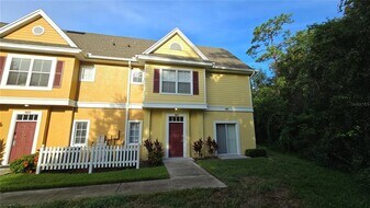 4005 Santa Maria Dr in Kissimmee, FL - Building Photo