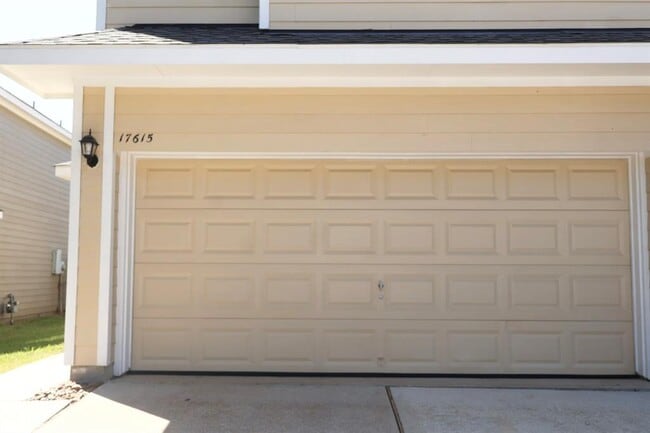 17615 Bering Bridge Ln in Humble, TX - Building Photo - Building Photo