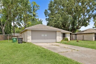 7111 Pinehook Ln in Houston, TX - Building Photo - Building Photo