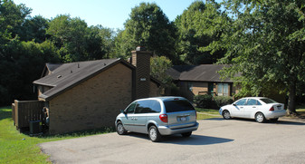 2805 Seclusion Ct Apartments