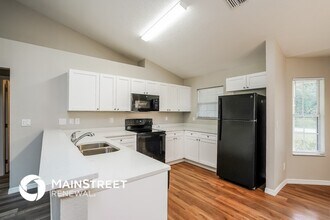 3748 NE 15th Pl in Cape Coral, FL - Building Photo - Building Photo