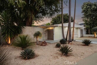 2015 Irvine Ave in Costa Mesa, CA - Building Photo - Building Photo