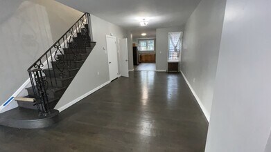 2009 E Tioga St in Philadelphia, PA - Building Photo - Building Photo