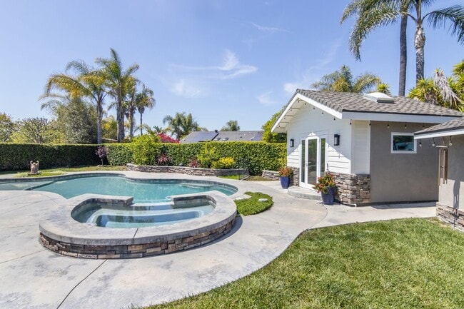 368 Venus St in Thousand Oaks, CA - Building Photo - Building Photo