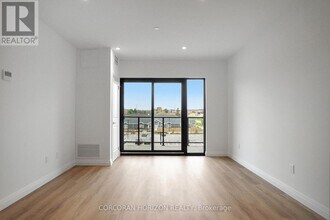 525 New Dundee Rd in Kitchener, ON - Building Photo - Building Photo