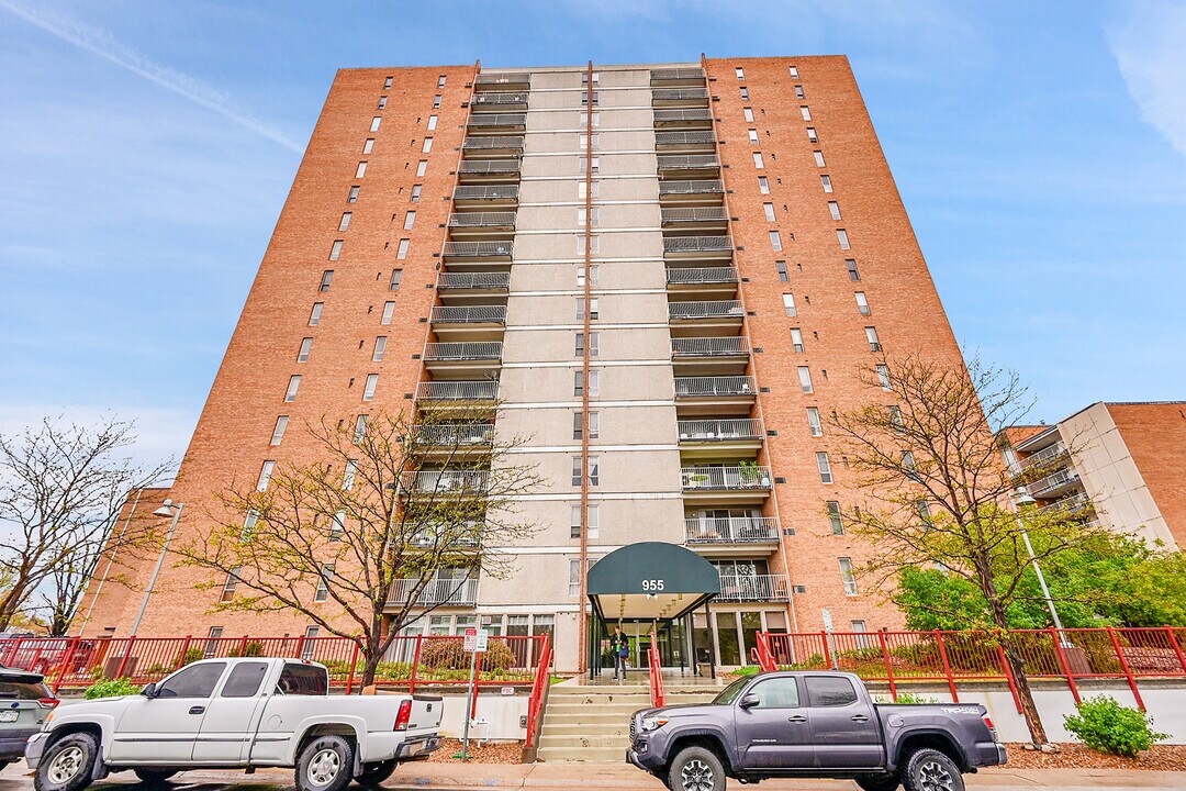 955 Eudora St in Denver, CO - Building Photo