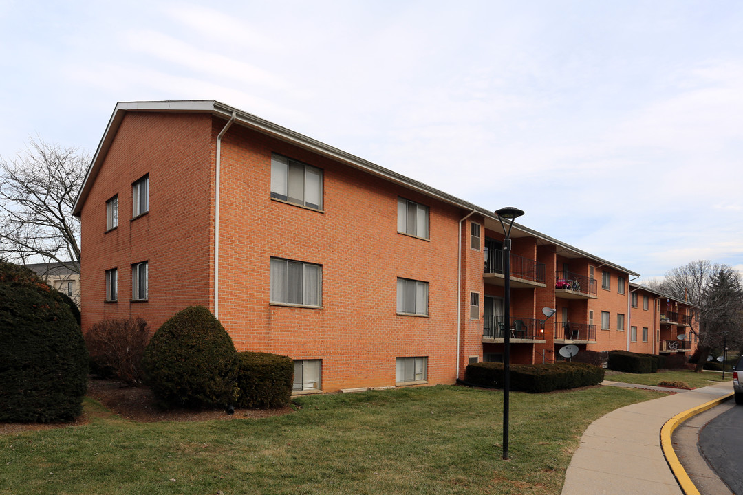 Edgewood Apartments in Hagerstown, MD - Building Photo