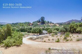 12941 Ha Hana Rd in Lakeside, CA - Building Photo - Building Photo