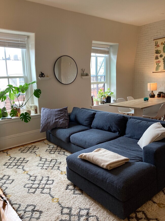 property at 24 Mt Vernon St
