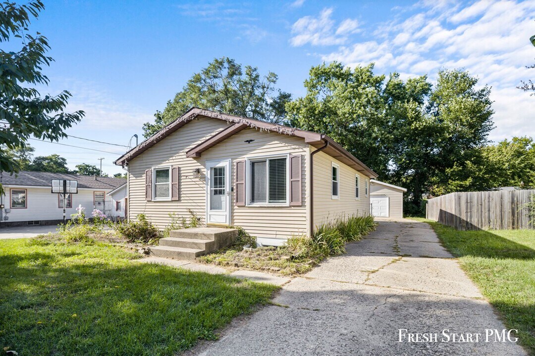 217 Janet Ave SE in Grand Rapids, MI - Building Photo