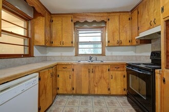 607 W 19th Ave in Gastonia, NC - Building Photo - Building Photo