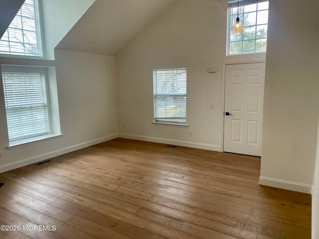 44 Racquet Rd in Wall Township, NJ - Building Photo - Building Photo