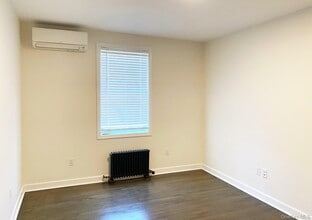 10 Marble Ave in Pleasantville, NY - Building Photo - Building Photo
