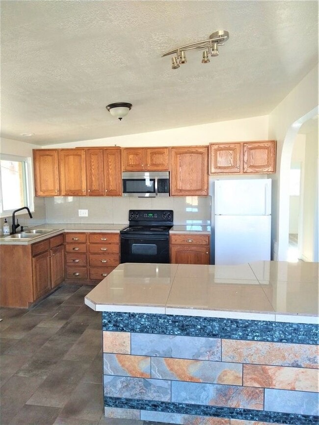2575 W 4800 S in Roy, UT - Building Photo - Building Photo