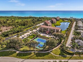 401 Ocean Bluffs Blvd in Jupiter, FL - Building Photo - Building Photo