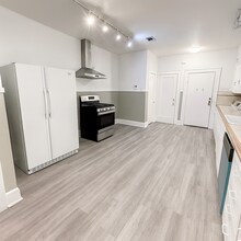 1006 1/2 W 22nd St in Austin, TX - Foto de edificio - Building Photo