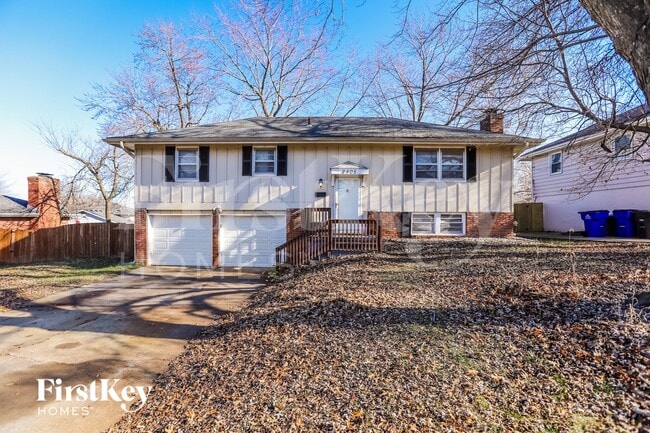 property at 8405 Elm Ave