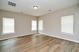 3741 Seaside Sparrow Cir in Bessemer, AL - Building Photo - Building Photo