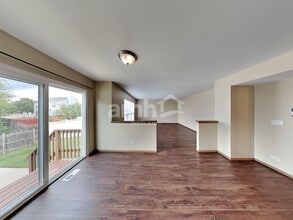 434 Monarch Ln in Bolingbrook, IL - Building Photo - Building Photo