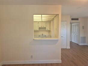 278 Flanders F in Delray Beach, FL - Building Photo - Building Photo