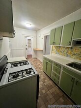 9 James St, Unit 4 in Brookline, MA - Building Photo - Building Photo