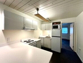 Timberline Apartments in Bellingham, WA - Foto de edificio - Interior Photo