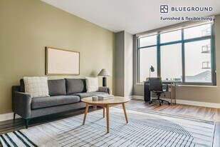 4800 Auburn Ave in Bethesda, MD - Building Photo