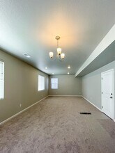 27226 E Bayaud Ave in Aurora, CO - Foto de edificio - Building Photo