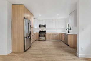 1949 Park Grove Ave, Unit 7 in Los Angeles, CA - Building Photo