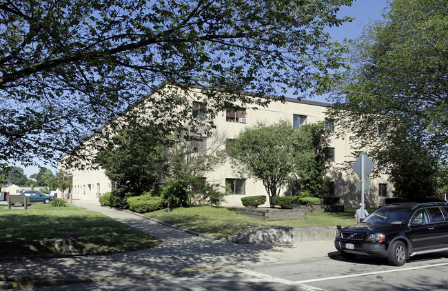 Stratford House Apartments in Providence, RI - Foto de edificio - Building Photo