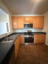949 Genesee Dr in Naperville, IL - Building Photo - Building Photo